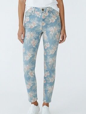 Old Navy Light Blue Floral Straight Leg Jeans